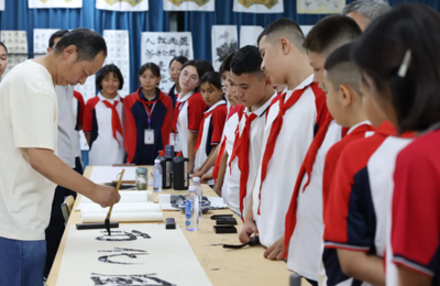 徽风传承 和韵交融——'皖和万里情'文化润疆系列活动走进新疆和田